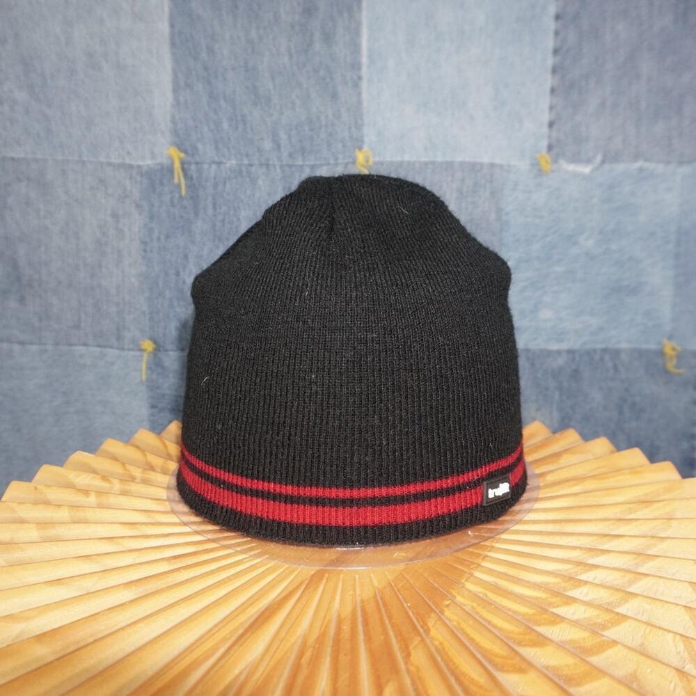 OSFA - Vintage Y2K Tru Fit Hats striped knitted skate